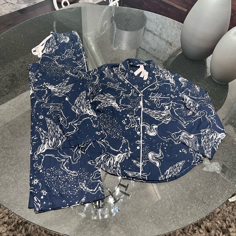Women's Victoria's Secret Blue Pegasus Print Pajamas 2-Pc Shirt & Pants XS